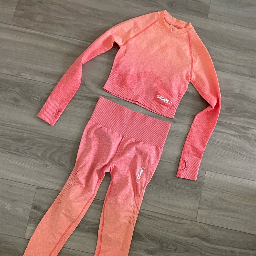 Gymshark pink and orange ombré set. Never worn